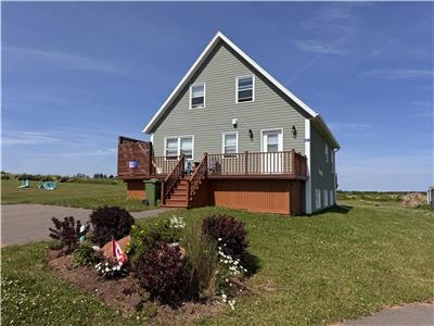 Cavendish Sunset Cottage. (Tourist License No. 4000285) (Four Stars)