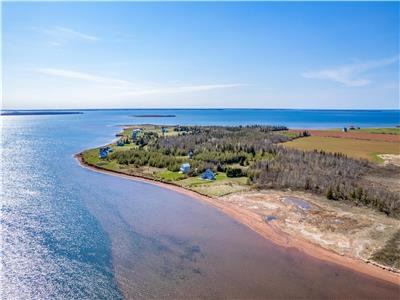 Oceanfront on the Heart of PEI. Bay,  License 2101363