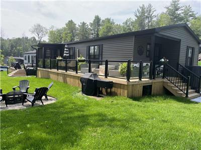 Escape to Tranquility in Muskoka at Bonnie Lake Resort with your very own Resort Cottage!