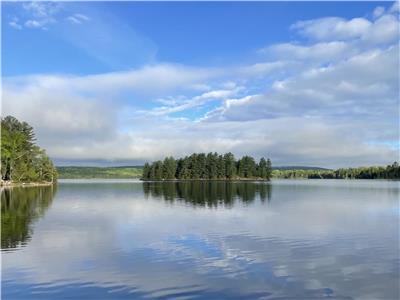 Juniper Cottage Island Retreat on Paugh Lake