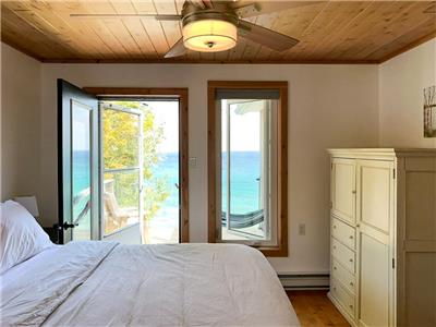 Dolomite Drift: Northern Bruce Peninsula Tobermory area waterfront cottage