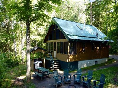 Waterfront Chalet Pumpkinseed for Rent at Kenauk Nature in Montebello near Ottawa and Montreal