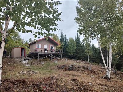 Kapkichi Lake remote cottage for sale