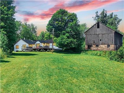 Nouvelle ferme de luxe au bord du lac | 4+ acres privs, rivage de 400 pieds | 2 trs grands lits