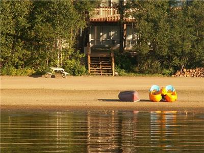 The Beach House~ Huntsville, Muskoka Pickerel lake