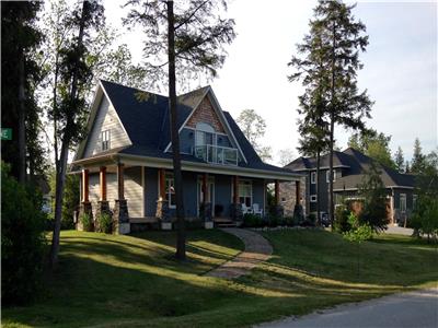 Kew Cottage- A Tranquil Getaway, town of Bayfield