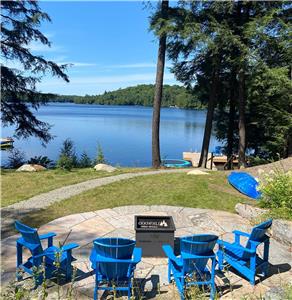 Nature meets Comfort on the Lake | Firepit | Fast WiFi | Dbl Kayak | Algonquin Adjacent