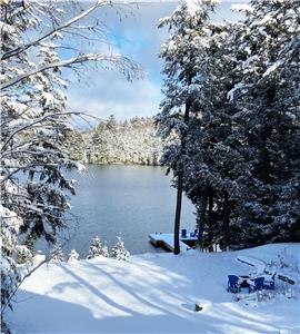 Winter Playground on the Lake, SkiDoo/ATV Trail Fireplace WiFi Fish Hike Algonquin's Edge