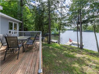 Ruby View Cottage on Otty Lake, Perth, Ontario