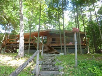 Balsam Breeze Cottage in the Kawarthas