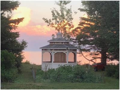 Year round vacation rental on the Northumberland Strait in Cape Tormentine NB