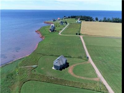 AUGUSTINE COVE PEI |4 BEDROOM | CUSTOM SEASIDE COTTAGE | YEAR ROUND HOME |