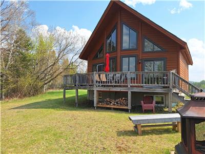 Chalet du Gte du Lac Taureau