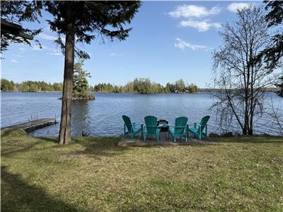 NEW FOR 2025 - The Northside Nook - Year-Round Lakefront Cottage - Kawartha/Havelock, Ontario