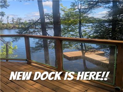 Beautiful Lakeside Cottage - Perfect for Two Families