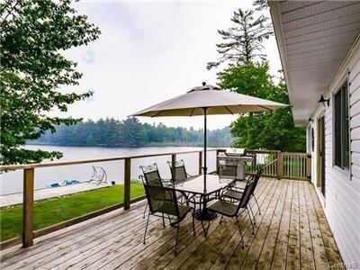 Bungalow cottage on the Lake