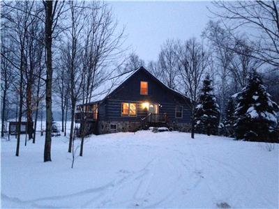 Sandy Shores: Lakefront on Paudash