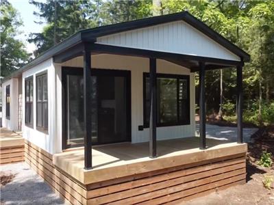 Just Listed: The Beach House ? Luxury Waterview Cottage at Bobcaygeon Shores