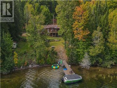 Waterfront Paradise on Trout Lake, Barrys Bay