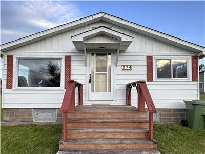 Cozy ocean view cottage in Tidnish Bridge, NS