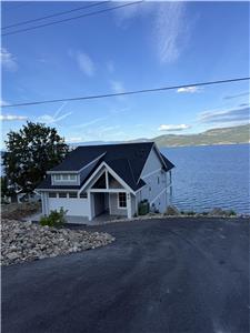Luxury lake front suite