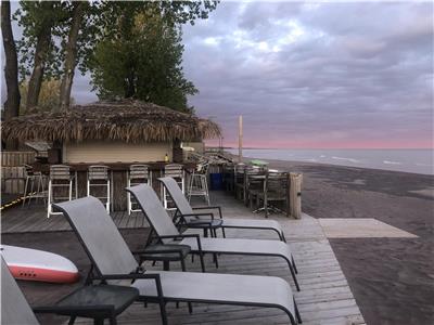 Bobby's Beach Resort