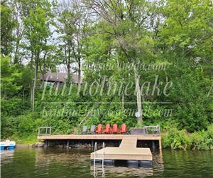 Waterfront cottage, family oriented, sleeps 10, Wifi, dog friendly, boat, canoe, kayaks incl.