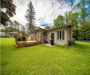 Friendly Acres Cottage