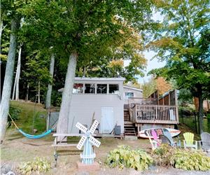 Moira Lake Cottage For Rent