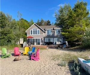 LAKE HURON, BRUCE BEACH LAKEFRONT,  SANDY BEACHES -  AUGUST 2024 WEEK AVAILABLE