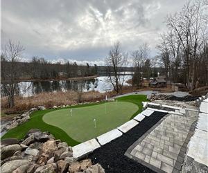 The Lake House - Waterfront - Free Play Arcade Onsite- PAR 3 GOLF HOLE & 9 HOLE MINI PUTT COURSE