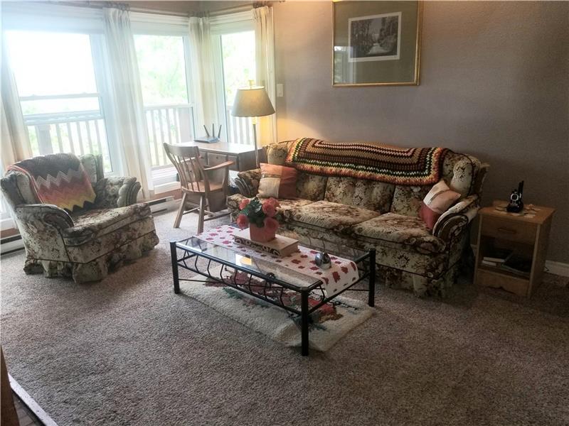 Sunsets, Great Fishing, Gananoque Cottage Rental GL10354