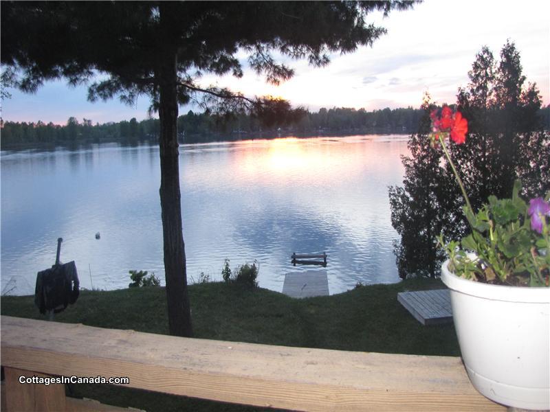 Bass Lake Lombardy Ontario Smiths Falls Cottage Rental DI10494