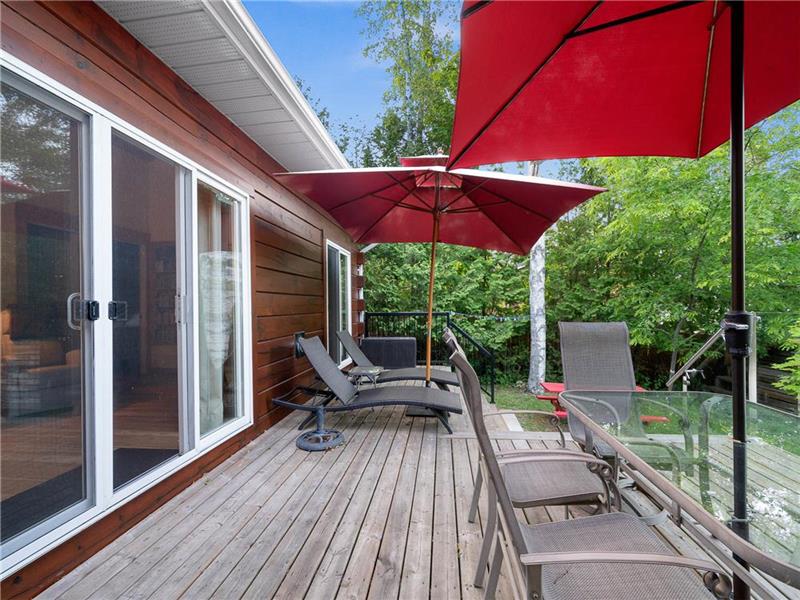 Pine Burrow Cottage on Round Lake, Havelock Cottage Rental GL13323