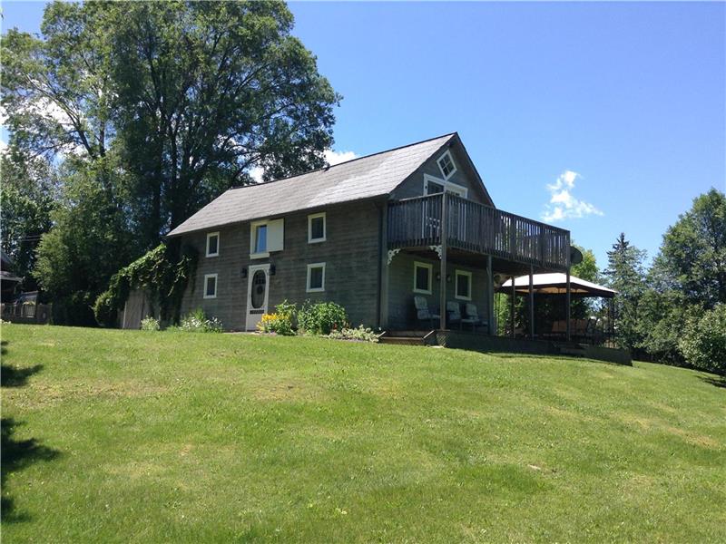 Mill Pond Cottage - Westport Cottage Rental | DI-13362 | CottagesInCanada