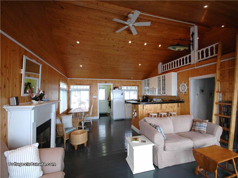 Payton's Legacy Waterfront Cottage Rental DI