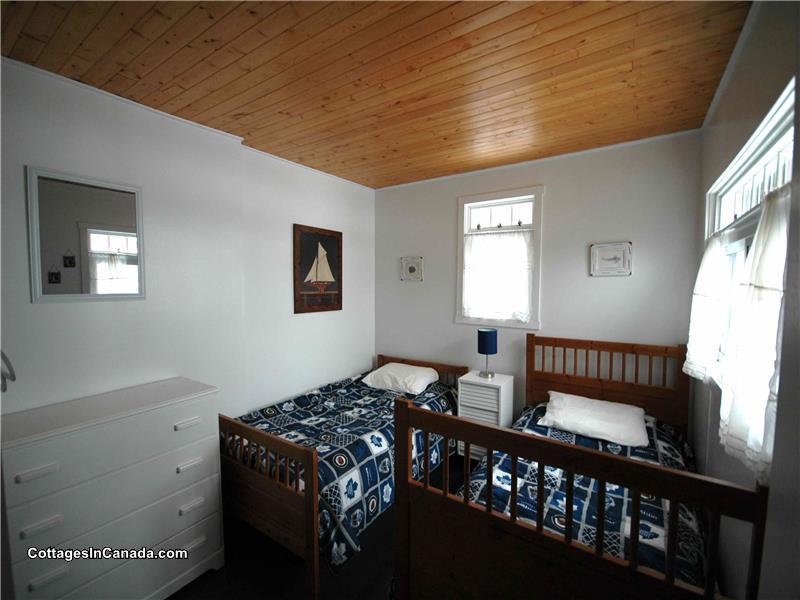 Payton's Legacy Waterfront Cottage Rental DI