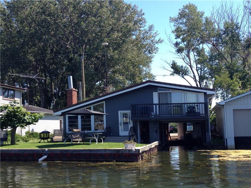 Old Cut Channel Boaters and Long Point Cottage Rental GL15156