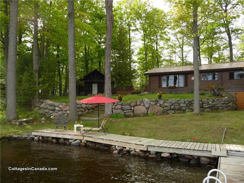 Diehl's Point Retreat on Cameron Fenelon Falls Cottage Rental GL