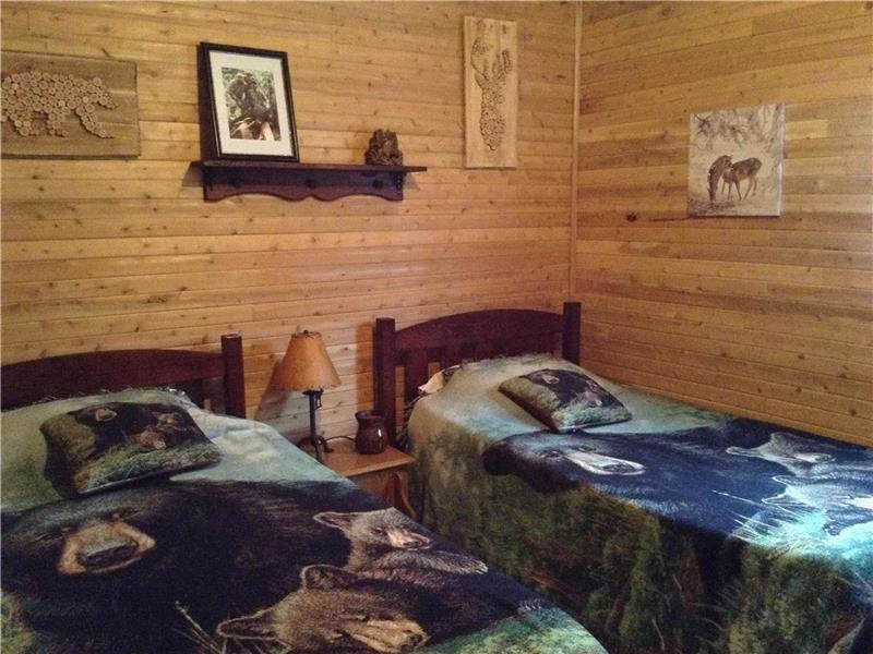 Black Bear's Den - Robertville Cottage Rental | GL-19131 | CottagesInCanada