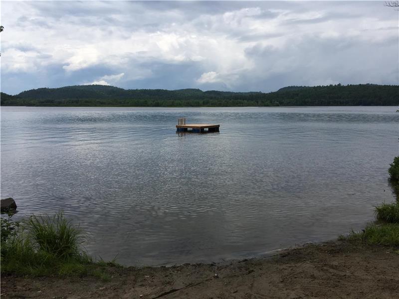 Private Acreage Retreat on Lake North Bay Cottage Rental GL19317