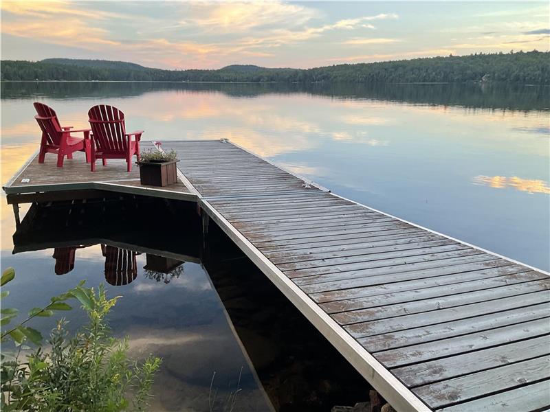 Private Acreage Retreat on Lake North Bay Cottage Rental GL19317