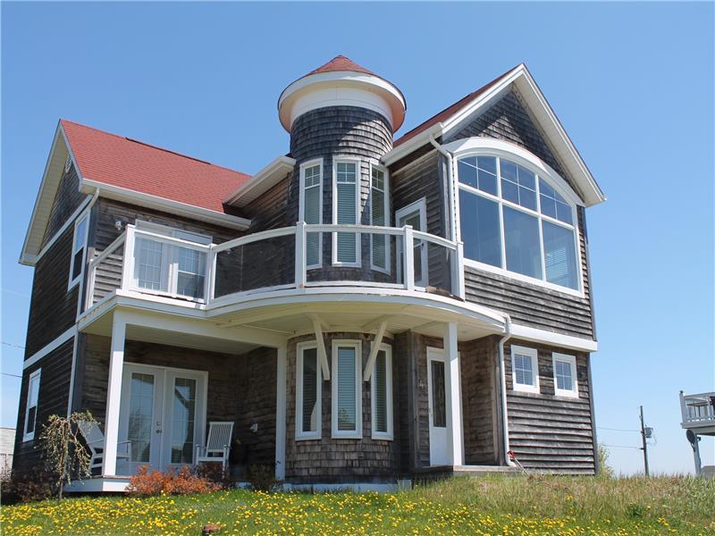 Captain Martin's Beach House Shediac Cottage Rental GL20303