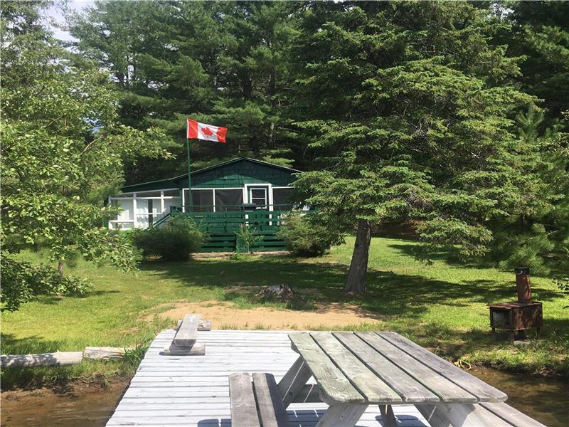 Private lakefront cottage ,sandy - Aumond Cottage Rental | DI-20630