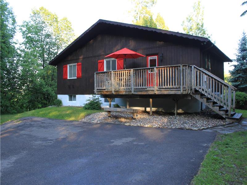 The 3 Pines Chalet view on the Calabogie Cottage Rental DI21068