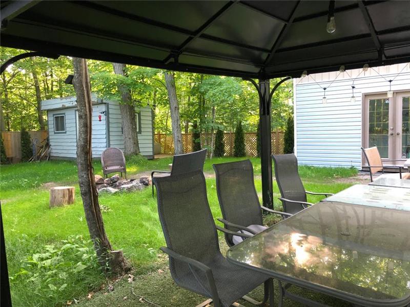 Bob's Lake Cottage in Ontario Tichborne Cottage Rental DI22251 CottagesInCanada