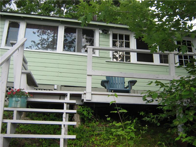 Sharbot Lake Village cottage Sharbot Lake Cottage Rental GL23142 CottagesInCanada