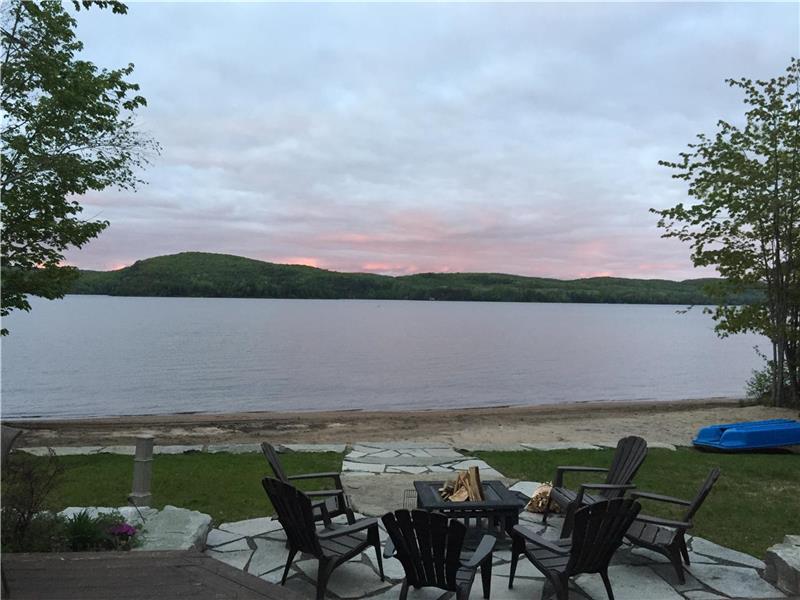 Papineau Lake Dream Cottage - Bancroft Cottage Rental 