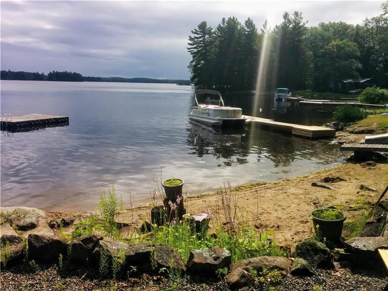 Bobs Lake Cottage, private sandy - Tichborne Cottage Rental | DI-25754 ...