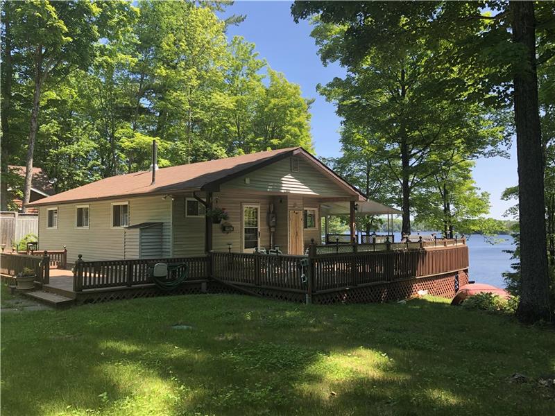 Paudash Lake Gem - Bancroft Cottage Rental | PL-26641 | CottagesInCanada